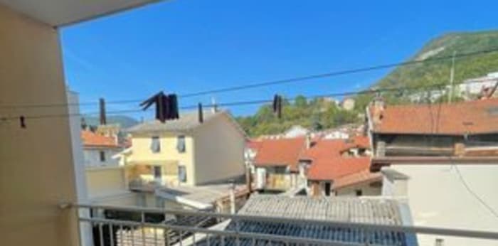 Image 8 sur 9 - Appartement  ·  Location · Voiron (38500) · 4 pièces · 110m²