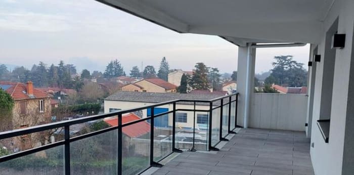 Image 5 sur 10 - Appartement  ·  Location · Caluire Et Cuire (69300) · 5 pièces · 148m²