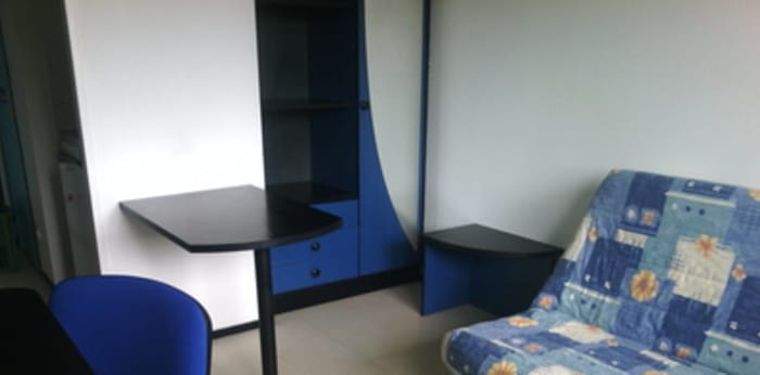 Image 2 sur 5 - Appartement  ·  Location · Poitiers (86000) · 1 pièce · 16m²