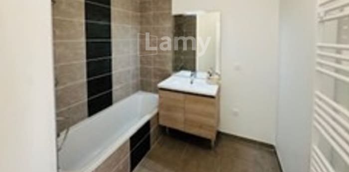 Image 6 sur 6 - Appartement  ·  Location · Thonon Les Bains (74200) · 3 pièces · 62m²