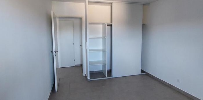 Image 10 sur 16 - Appartement  ·  Location · Nimes (30900) · 3 pièces · 61m²