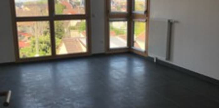 Image 1 sur 11 - Appartement  ·  Location · Vigneux Sur Seine (91270) · 3 pièces · 77m²