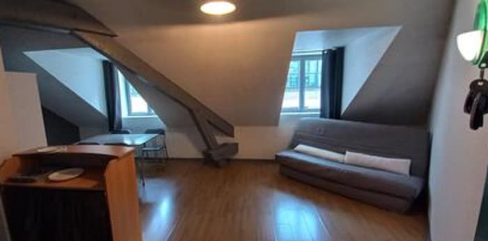 Image 1 sur 6 - Appartement  ·  Location · Chambery (73000) · 1 pièce · 17m²