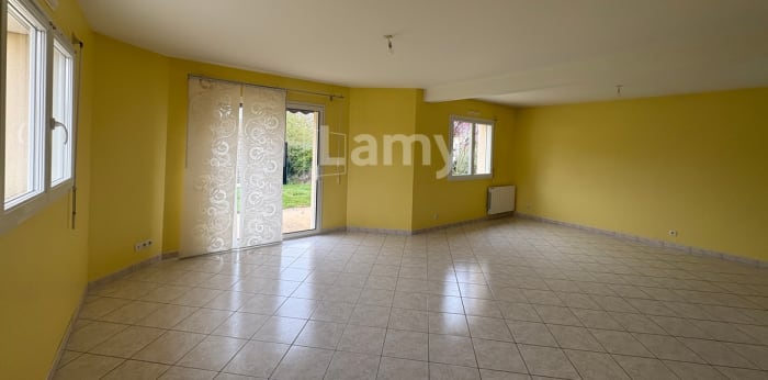 Image 2 sur 6 - Maison/villa  ·  Location · La Dominelais (35390) · 5 pièces · 96m²