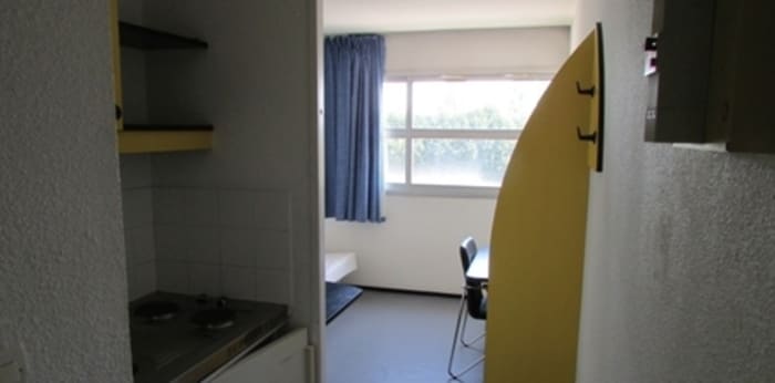 Image 3 sur 3 - Appartement  ·  Location · Poitiers (86000) · 1 pièce · 16m²