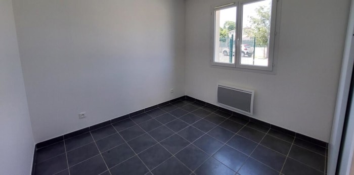 Image 4 sur 8 - Maison/villa  ·  Location · Pont St Esprit (30130) · 3 pièces · 53m²