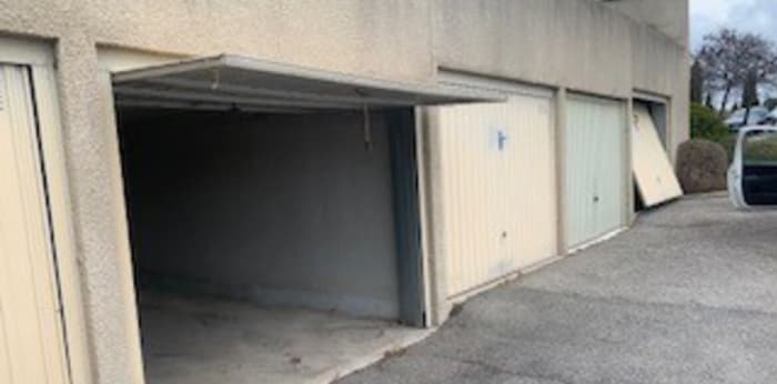 Image 4 sur 4 - Parking/box  ·  Location · Aix En Provence (13090) · 16m²