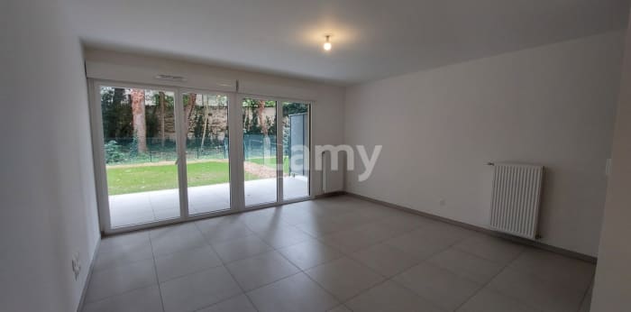 Image 2 sur 9 - Appartement  ·  Location · Bourg En Bresse (01000) · 2 pièces · 48m²