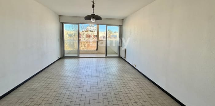 Image 1 sur 6 - Appartement  ·  Location · La Grande Motte (34280) · 1 pièce · 49m²