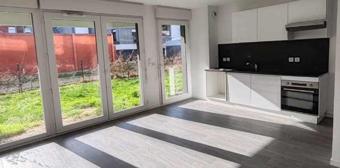 Image 4 sur 8 - Appartement  ·  Location · Lille (59160) · 3 pièces · 86m²