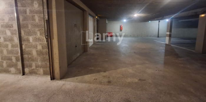 Image 3 sur 5 - Parking/box  ·  Location · Annecy (74000) · 13m²