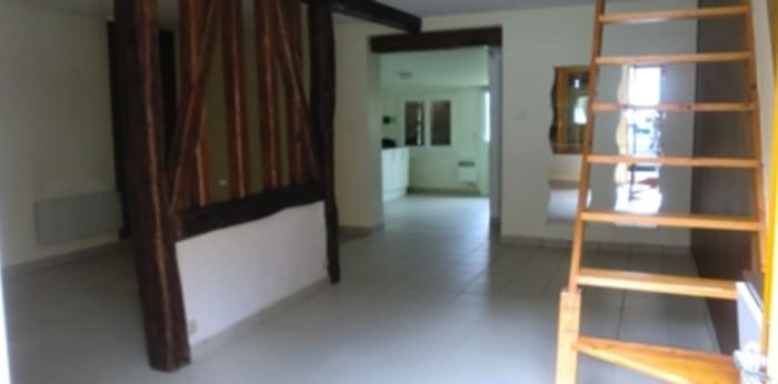 Image 3 sur 6 - Maison/villa  ·  Location · Margny Les Compiegne (60280) · 2 pièces · 59m²