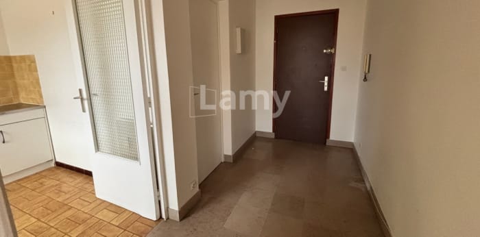 Image 10 sur 11 - Appartement  ·  Location · Dijon (21000) · 2 pièces · 46m²