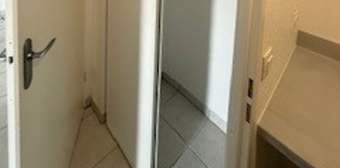 Image 2 sur 13 - Appartement  ·  Location · Bordeaux (33300) · 3 pièces · 66m²