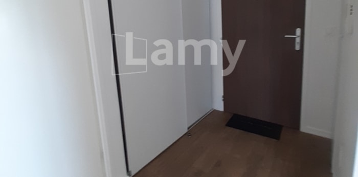 Image 18 sur 19 - Appartement  ·  Location · Dammarie Les Lys (77190) · 3 pièces · 59m²