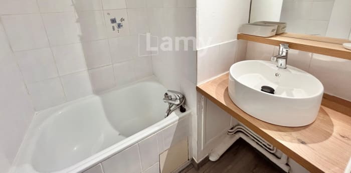Image 6 sur 17 - Appartement  ·  Location · Aix En Provence (13090) · 1 pièce · 16m²