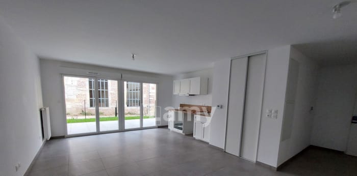 Image 1 sur 12 - Appartement  ·  Location · Bourg En Bresse (01000) · 3 pièces · 70m²