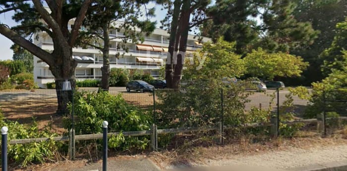 Image 1 sur 1 - Parking/box  ·  Location · Bordeaux (33200) · 1m²