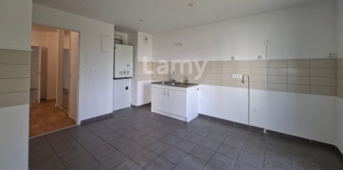 Image 5 sur 11 - Appartement  ·  Location · Reims (51100) · 3 pièces · 82m²
