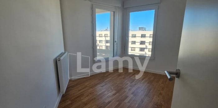 Image 5 sur 6 - Appartement  ·  Location · Bordeaux (33100) · 77m²