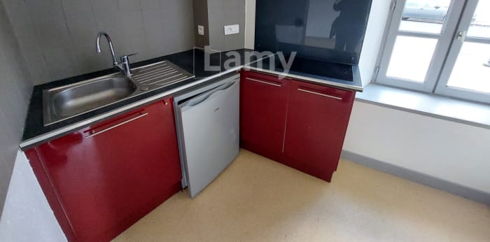 Image 1 sur 6 - Appartement  ·  Location · Issoire (63500) · 1 pièce · 23m²