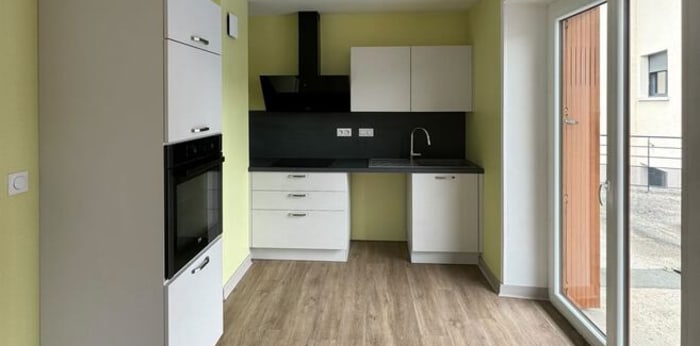 Image 3 sur 13 - Maison/villa  ·  Location · St Etienne De Crossey (38960) · 4 pièces · 87m²