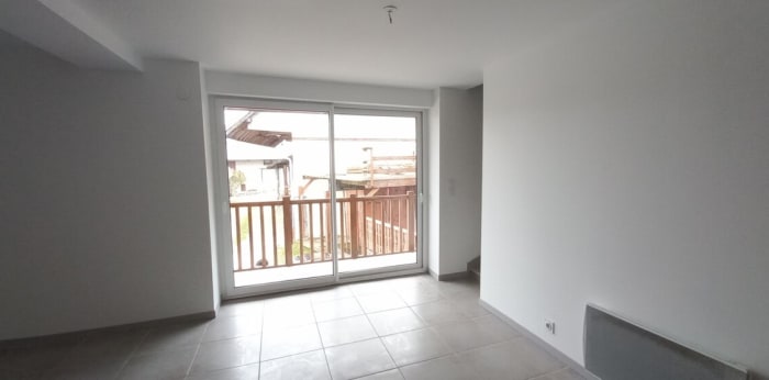 Image 8 sur 11 - Appartement  ·  Location · Mery (73420) · 4 pièces · 63m²