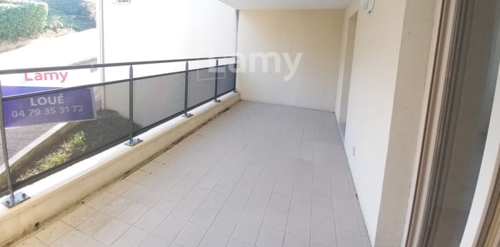 Image 2 sur 9 - Appartement  ·  Location · Drumettaz Clarafond (73420) · 2 pièces · 57m²