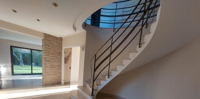 Image 5 sur 14 - Maison/villa  ·  Location · Rennes (35000) · 8 pièces · 185m²