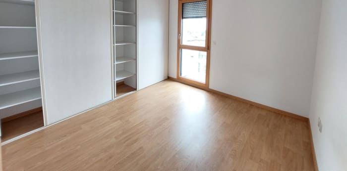 Image 11 sur 16 - Appartement  ·  Location · La Roche Sur Yon (85000) · 4 pièces · 100m²
