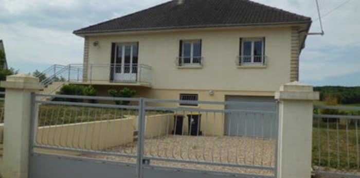 Image 2 sur 14 - Maison/villa  ·  Location · Venoy (89290) · 4 pièces · 81m²