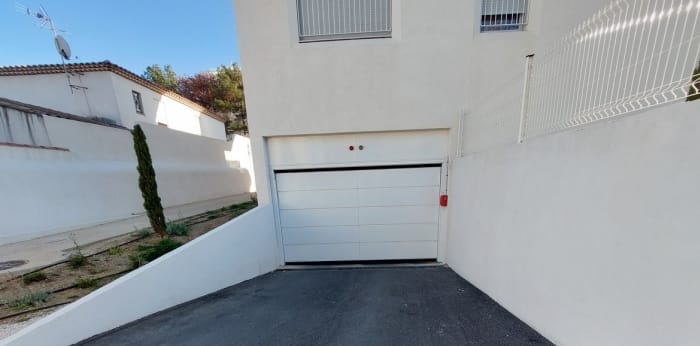 Image 4 sur 10 - Parking/box  ·  Location · Marseille (13009) · 15m²