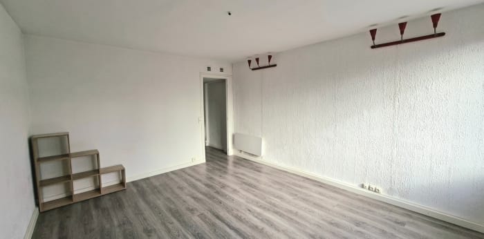 Image 2 sur 13 - Appartement  ·  Location · Aix En Provence (13100) · 1 pièce · 30m²