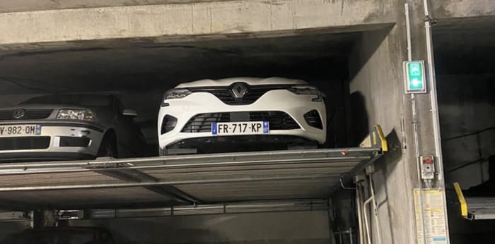 Image 4 sur 4 - Parking/box  ·  Location · Lyon (69003) · 1m²