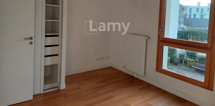 Image 4 sur 9 - Appartement  ·  Location · Cergy (95000) · 2 pièces · 58m²