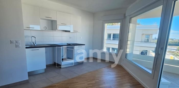 Image 3 sur 6 - Appartement  ·  Location · Bordeaux (33100) · 77m²