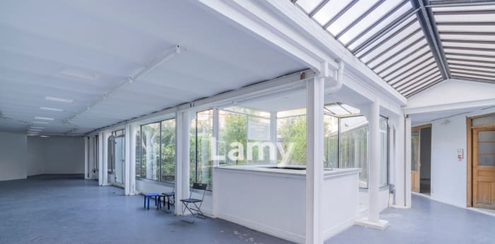 Image 3 sur 16 - Bureaux  ·  Location · Marseille (13001) · 484m²