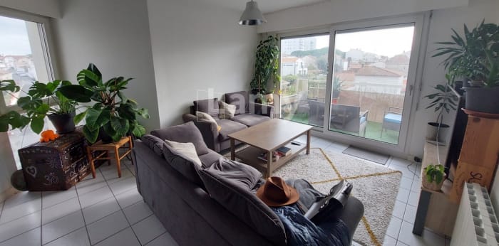 Image 6 sur 9 - Appartement  ·  Location · Royan (17200) · 2 pièces · 50m²