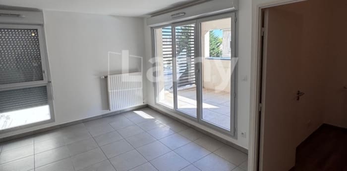 Image 3 sur 5 - Appartement  ·  Location · Lyon (69007) · 3 pièces · 59m²