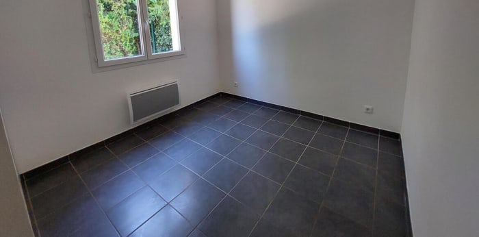 Image 5 sur 8 - Maison/villa  ·  Location · Pont St Esprit (30130) · 3 pièces · 53m²