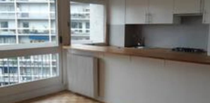 Image 4 sur 7 - Appartement  ·  Location · Paris (75018) · 2 pièces · 47m²