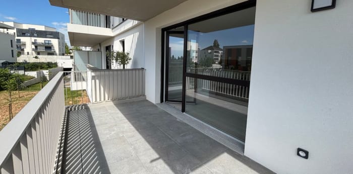 Image 1 sur 11 - Appartement  ·  Location · Fontaine Les Dijon (21121) · 2 pièces · 45m²