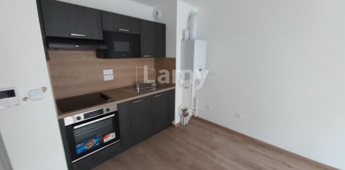 Image 3 sur 5 - Appartement  ·  Location · Clermont Ferrand (63100) · 2 pièces · 40m²