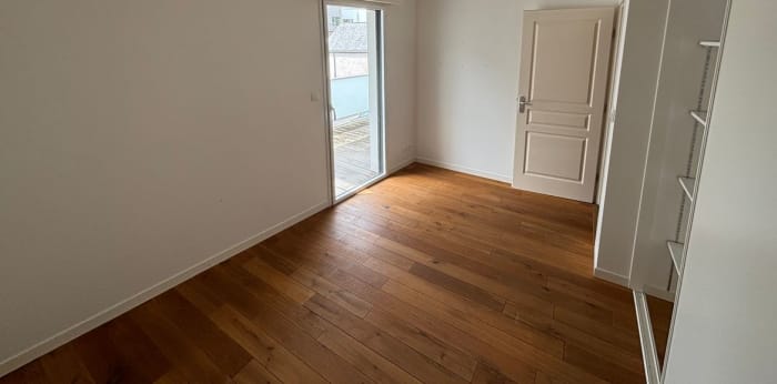 Image 10 sur 11 - Appartement  ·  Location · Vannes (56000) · 5 pièces · 96m²