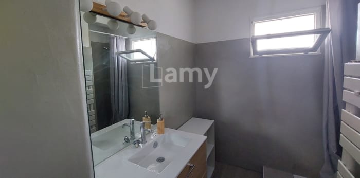 Image 13 sur 18 - Appartement  ·  Location · Nimes (30000) · 3 pièces · 54m²