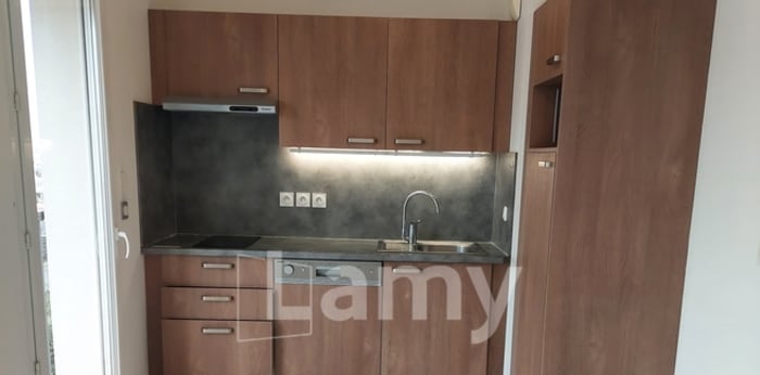 Image 2 sur 8 - Appartement  ·  Location · Mions (69780) · 1 pièce · 30m²