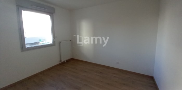 Image 12 sur 21 - Appartement  ·  Location · Chenove (21300) · 3 pièces · 64m²