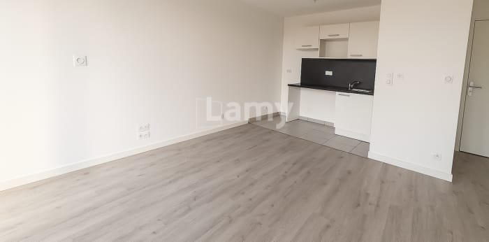 Image 3 sur 6 - Appartement  ·  Location · Nantes (44300) · 2 pièces · 40m²