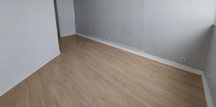 Image 3 sur 7 - Appartement  ·  Location · Royan (17200) · 2 pièces · 49m²