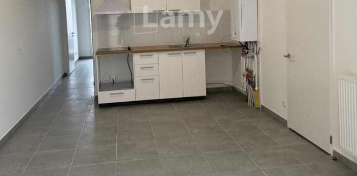 Image 1 sur 6 - Appartement  ·  Location · Tours (37100) · 2 pièces · 43m²